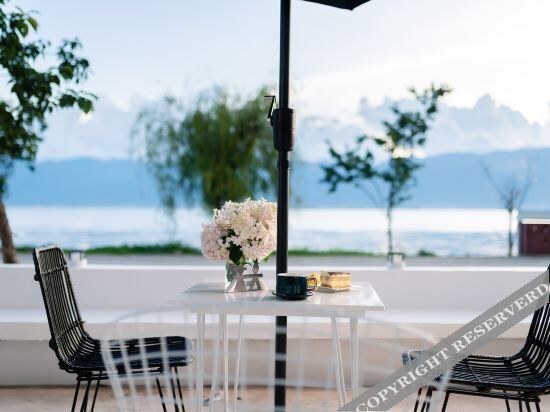 Дали: Liuyue · Designer Lake View Holiday Hostel