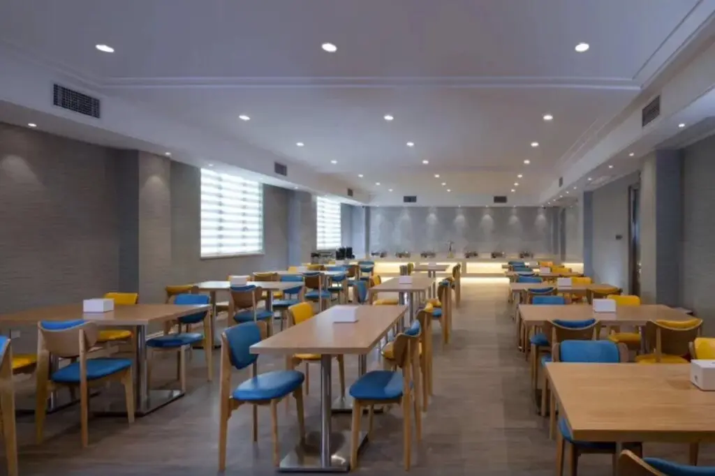 Фошань: Vienna Hotel (Foshan Yihuan Lishui)