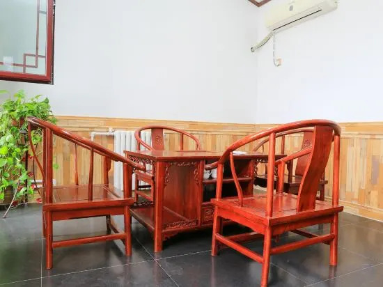 Линьи: Yinzuo Junlan Hostel