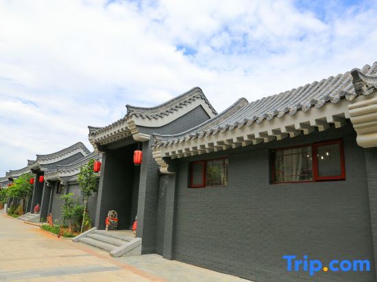Линьи: Yinzuo Junlan Hostel