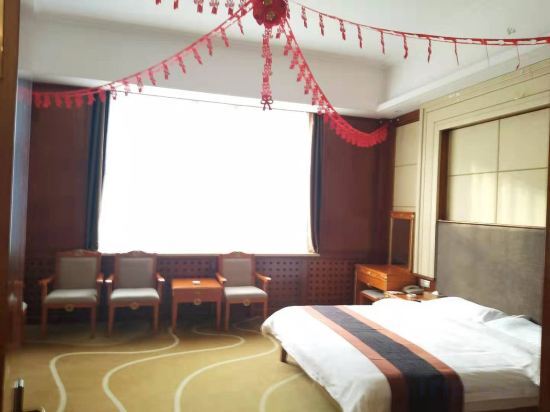Мишань: Xishihui Hotel
