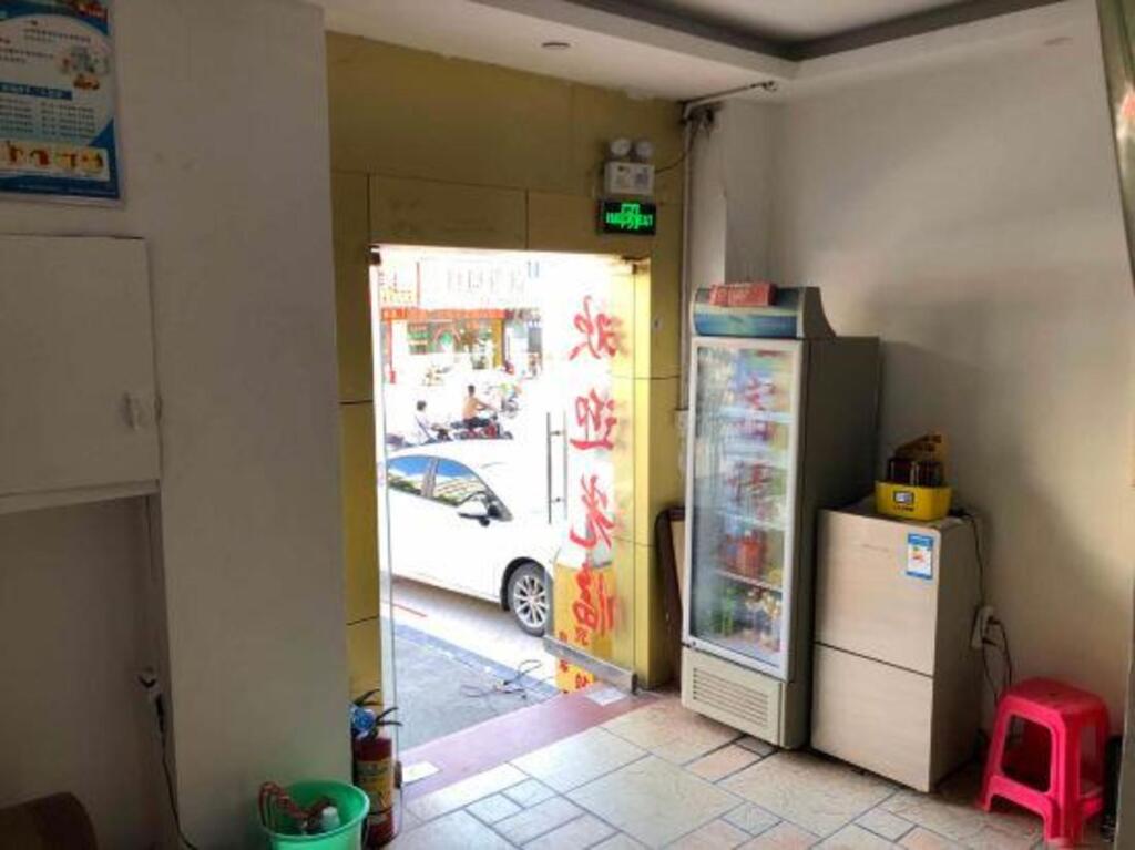 Шэньчжэнь: Hongbaoshi Hostel  (Shenzhen Gushu)
