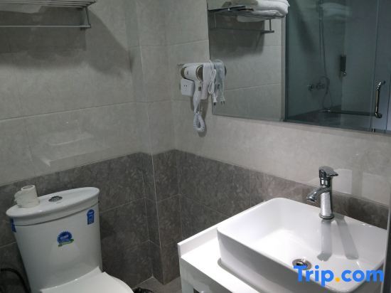 Линьи: Super 8 Hotel (Linyi Wuyue Plaza, Dongxing Road, Airport)
