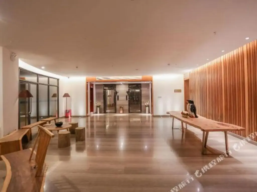 Чжаньцзян: Dinglongwan Ocean Theme Apartment