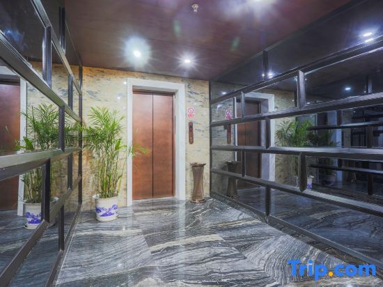 Наньчан: Jinxian Bojue Jingpin Hotel