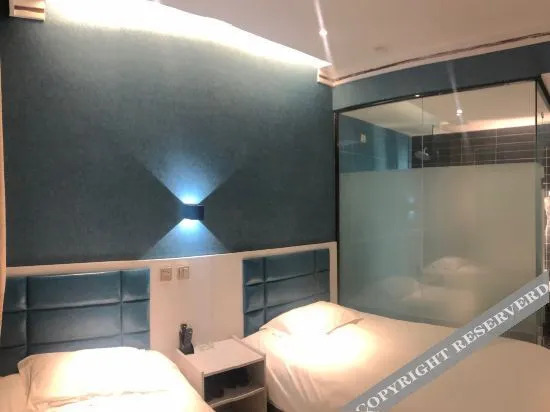 Шицзячжуан: Huayi Hotel (Xinji Zhentai)