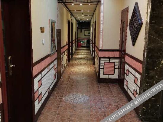 Хунго: Holiday Inn Panxian Haishiman