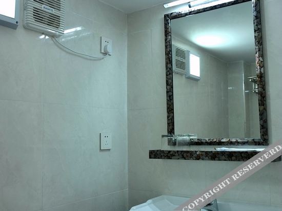 Юньфу: Yunfu Nanyang Yayuan Hotel Apartment