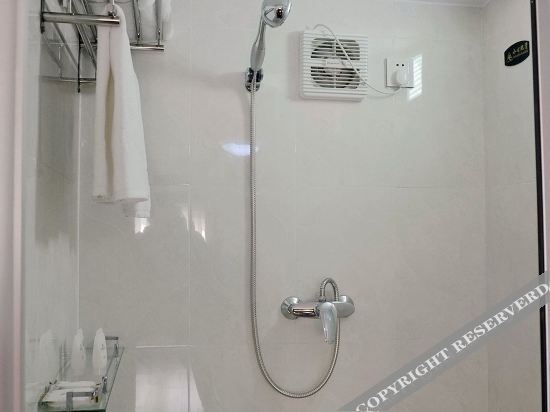 Юньфу: Yunfu Nanyang Yayuan Hotel Apartment