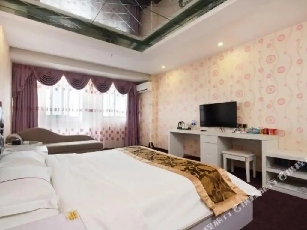 Уси: Weiting Holiday Hotel