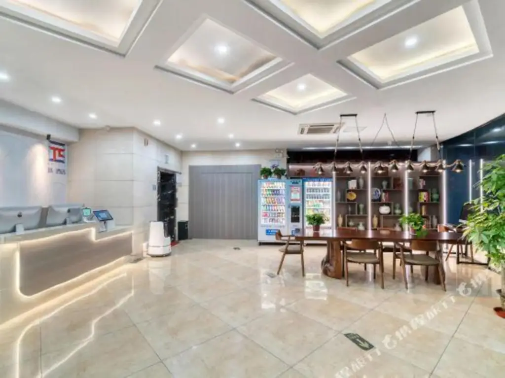 Pai Hotel (Zhujidiankou Wantong Road Branch) — фото 1