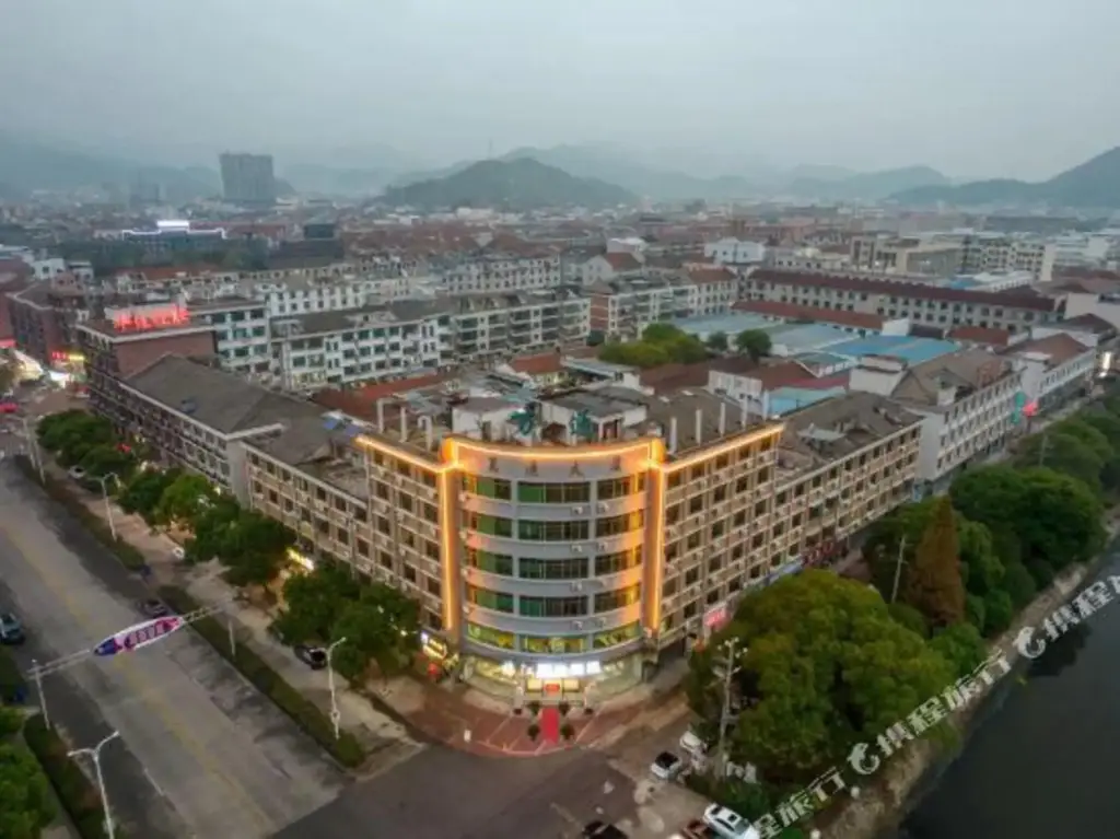 Шаоксинг: Pai Hotel (Zhujidiankou Wantong Road Branch)