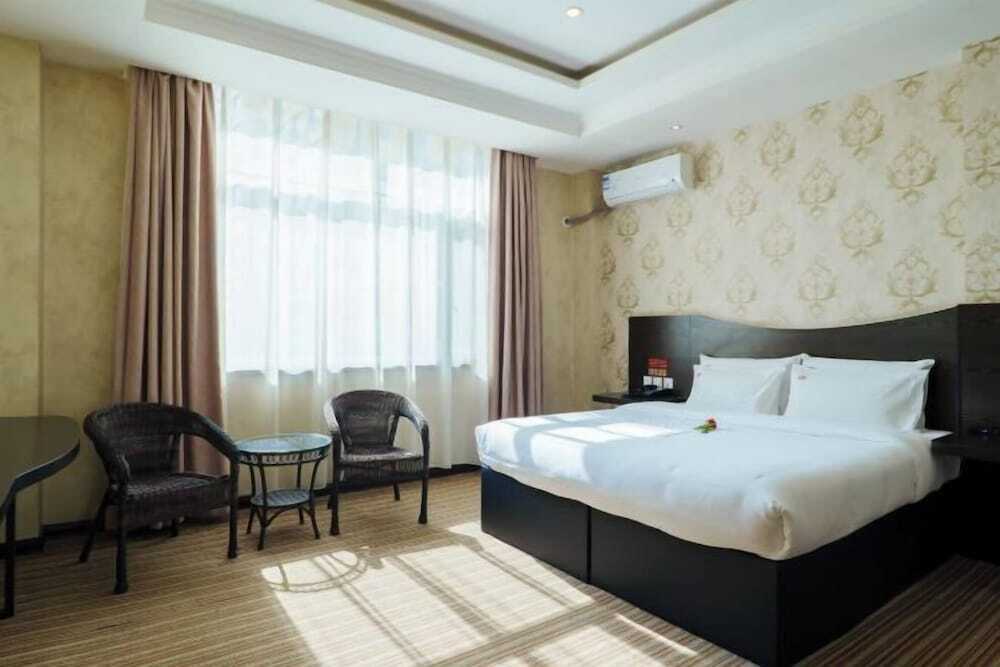 Даюйшу: Hongji Business Hotel