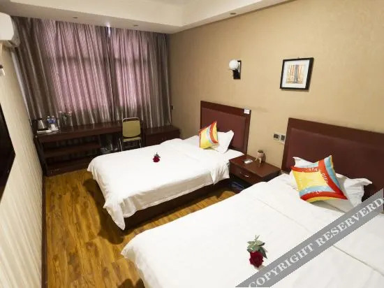 Кайфын: Candy Express Hotel