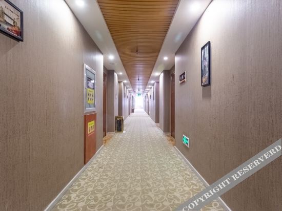 Вэйфан: Super 8 Hotel (Weifang Dongfeng West Street Haode)