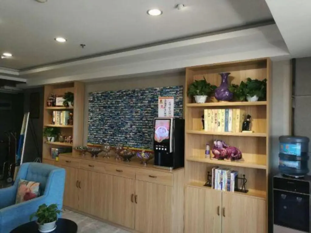 Аньян: Super 8 Hotel (Anyang Wanda Plaza Municipal Government Branch)