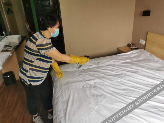 Чжэнчжоу: Meijiamei Express Hotel (Zhengzhou North University town shop