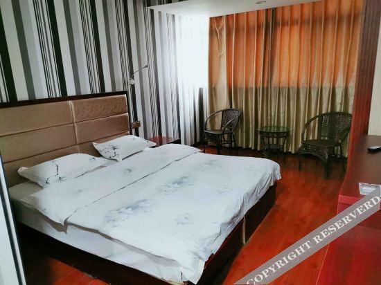 Чжэнчжоу: Meijiamei Express Hotel (Zhengzhou North University town shop