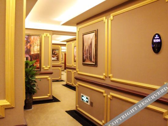 Чунцин: Home Inn (Chongqing Lushan Qinggang Branch)