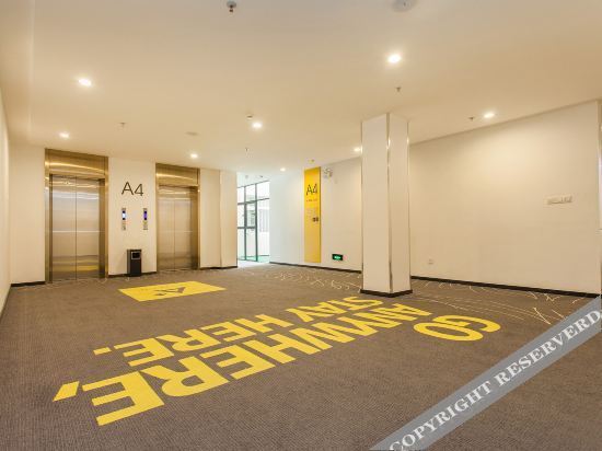 Гуанчжоу: Guangzhou A Apartment (Conghua Passenger Transport Subway Station)
