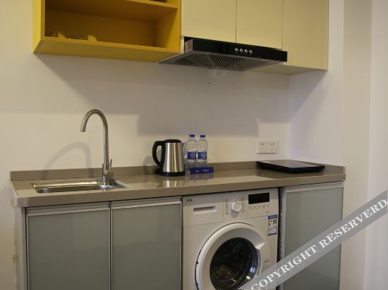 Гуанчжоу: Guangzhou A Apartment (Conghua Passenger Transport Subway Station)