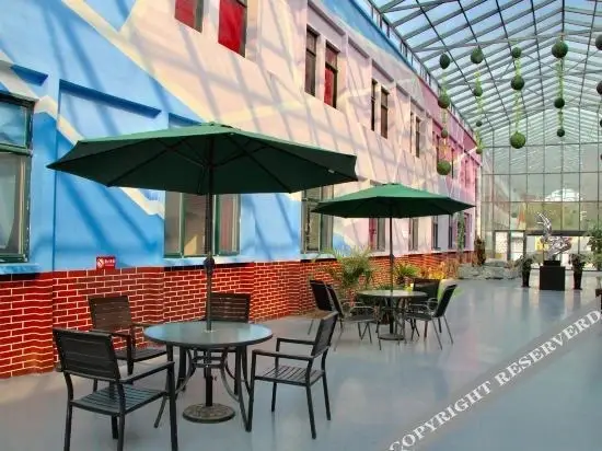 Циндао: Junyi Hotel(Fante dream kingdom store, Hongdao high tech Zone, Qingdao)