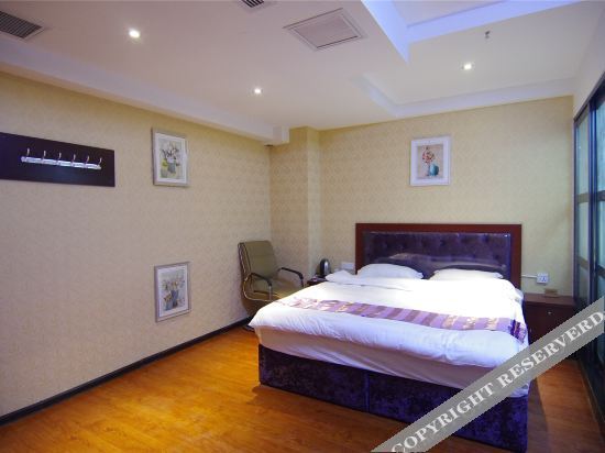 Лохэ: Holiday Inn Luohe MOCO