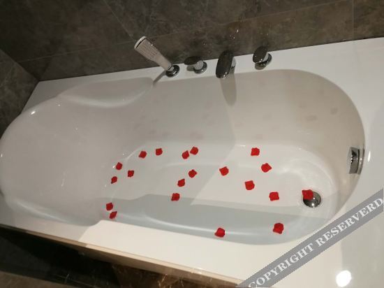 Шэньцю: Xiaolehui Nanshan Holiday Hotel