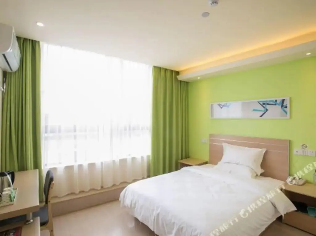 Шаоксинг: Heng 8 Hotel (Shaoxing Ma'an Bus Station Pedestrian Street Branch)