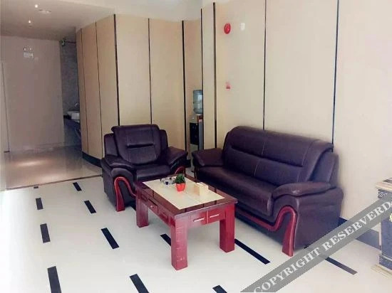 Шанхай: Yibai Liangpin Hotel (Shanghai Fengxian Situan)