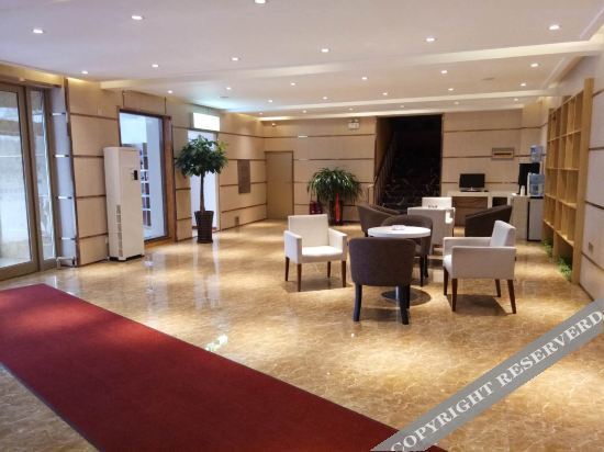 Дацин: 7 Days Hotel (Daqing High-tech Zone Ophthalmology Hospital University Town)