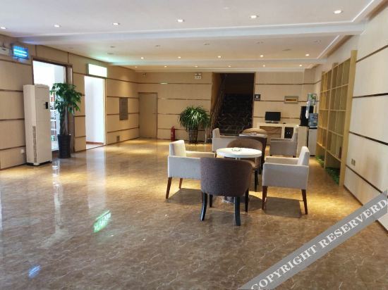 Дацин: 7 Days Hotel (Daqing High-tech Zone Ophthalmology Hospital University Town)