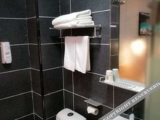 Дацин: 7 Days Hotel (Daqing High-tech Zone Ophthalmology Hospital University Town)