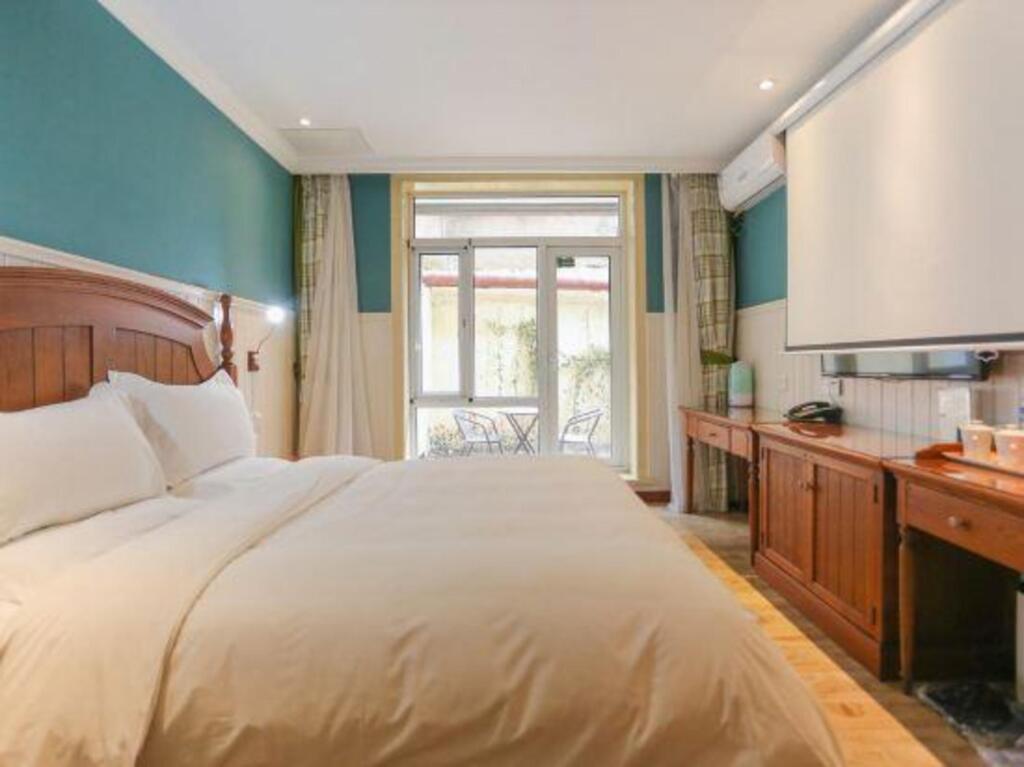 Чанчунь: Holiday Inn Yake Town (Changchun Hongqi Street, this has a mountain)