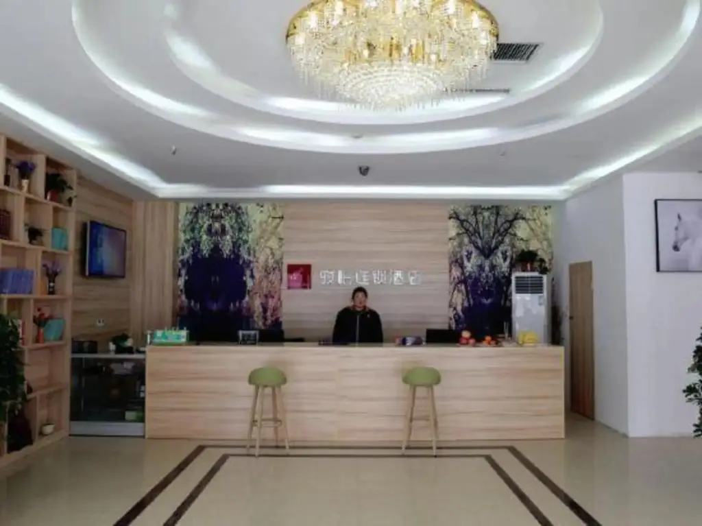 Jun Hotel (Shenqiu Zhaofeng Avenue) — фото 1