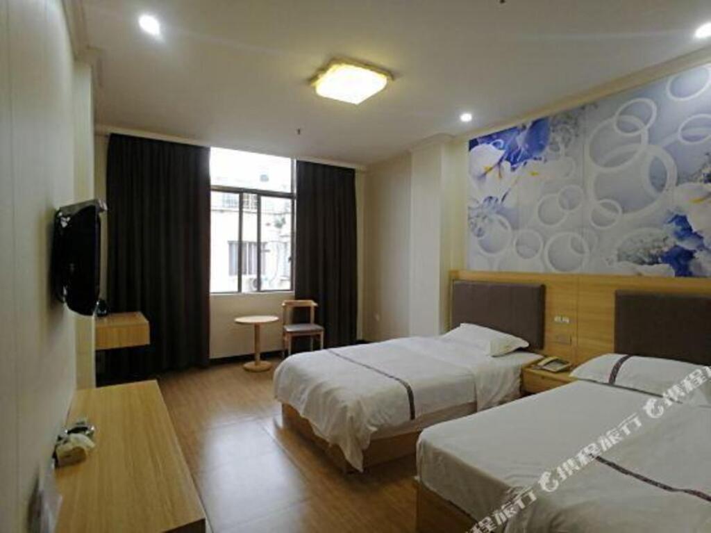 Вэньчжоу: Super 8 Hotel (Cangnan East Qiuzhi Road Store)
