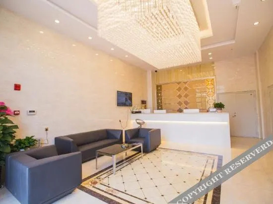 Иньчуань: Yinchuan Cinema City Hotel (Western Film and Television City Helan Performing Arts Town)