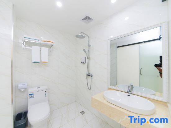 Ухань: Century Business Hotel (Zuoling New Town)