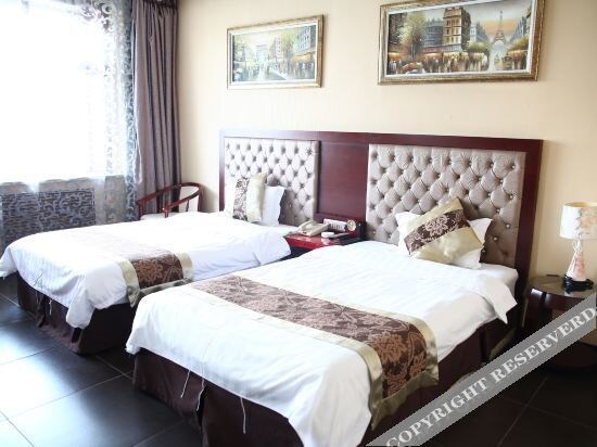 Чаоян: Zhaodong tongxintian Business Hotel