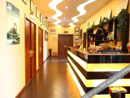 Чаоян: Zhaodong tongxintian Business Hotel