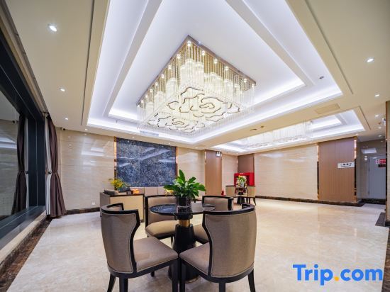 Циндао: Yishuwan Hotel (Hi-tech Zone Shimao 52+ Shopping Center)
