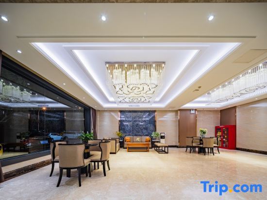 Циндао: Yishuwan Hotel (Hi-tech Zone Shimao 52+ Shopping Center)