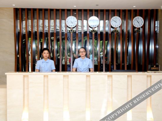 Циндао: Yishuwan Hotel (Hi-tech Zone Shimao 52+ Shopping Center)