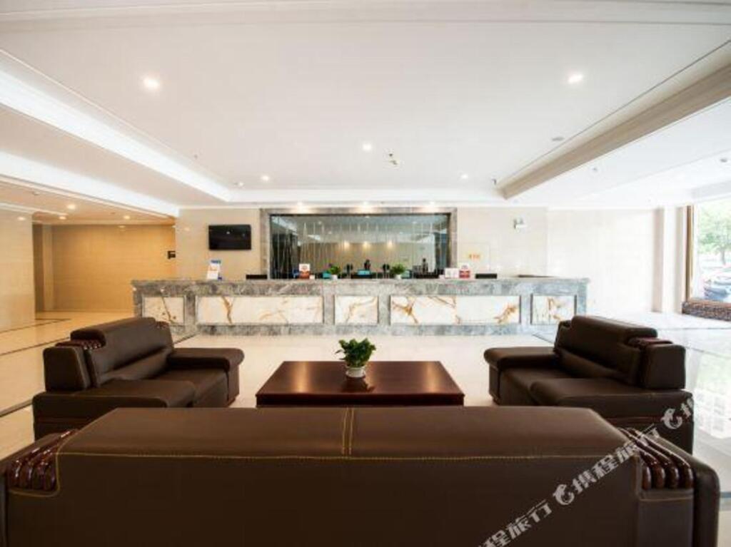 Сиань: Paul Holiday Inn (Xi'an High Speed Railway North Station)