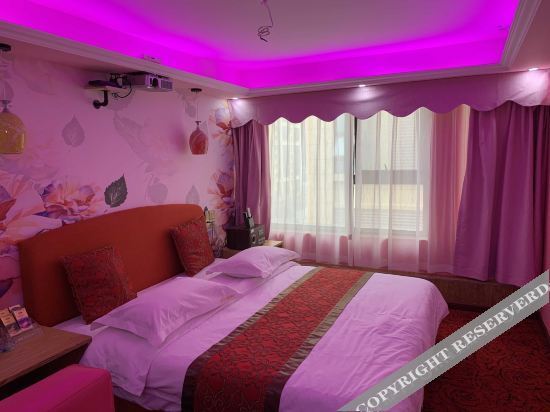 Чэнду: JingTang Moon Hotel