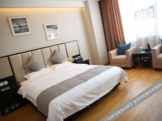 Чэнгуань: Huiming Hloiday Inn