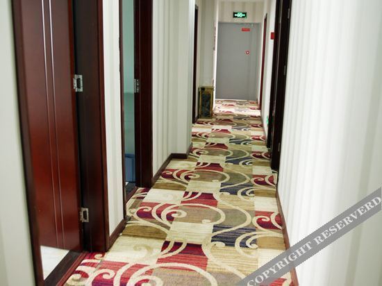 Чэнгуань: Huiming Hloiday Inn