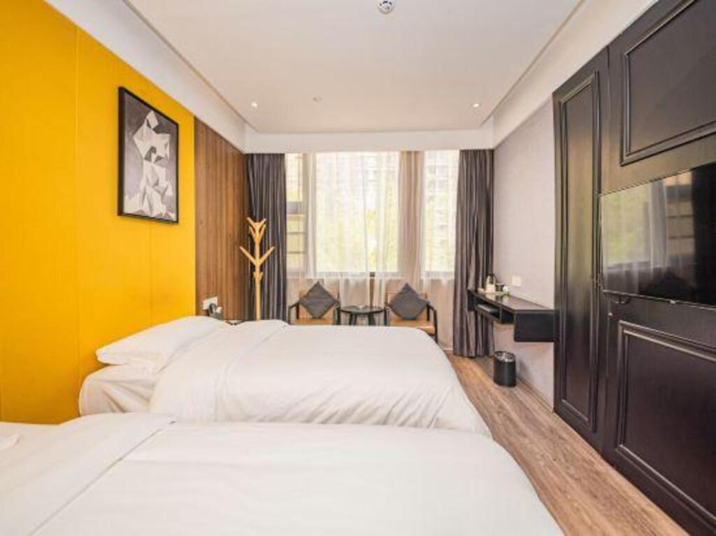 Фучжоу: Super 8 Hotel (Fuzhou Wusi Beitaihe Square)