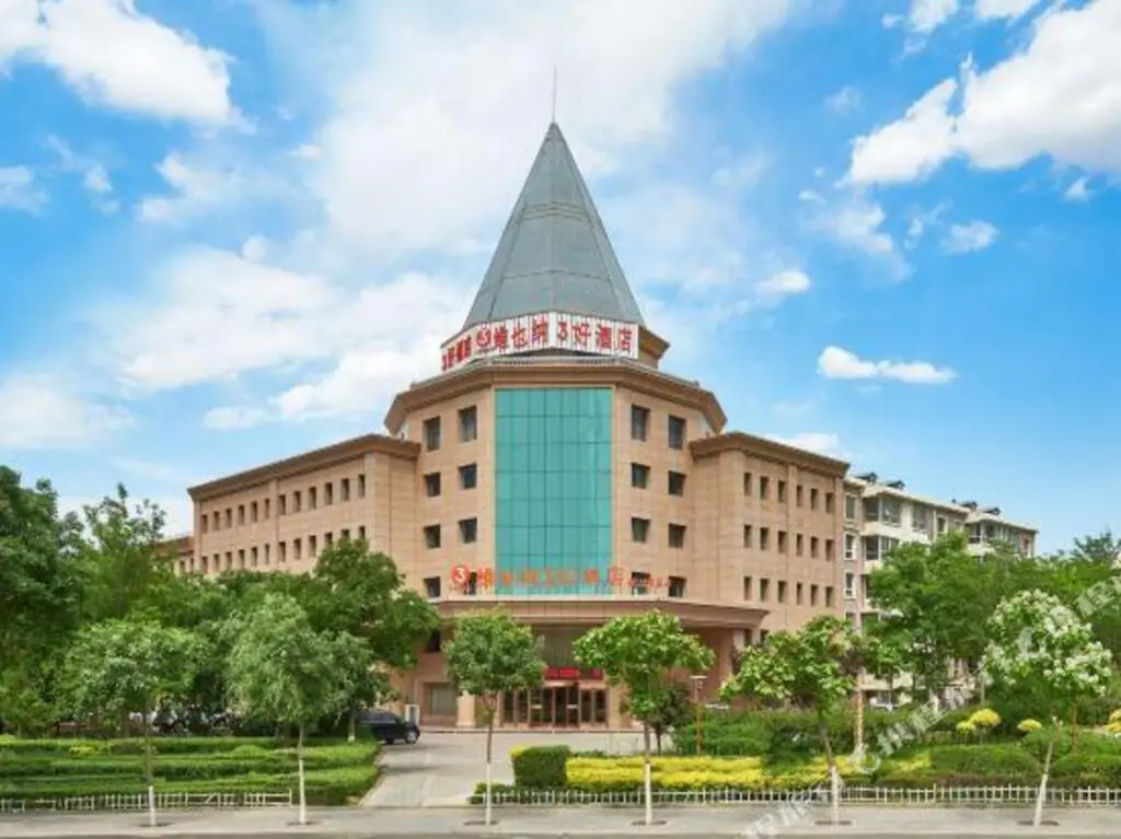 Vienna 3 Best Hotel (Yinchuan Helan) — фото 1