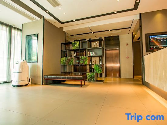 Шанхай: Home Inn (Shanghai Fengxian Jinhui Commercial Plaza)